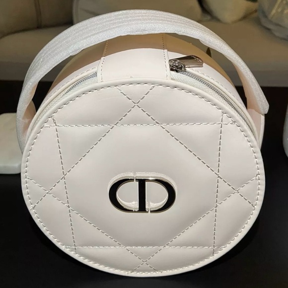 DIOR BEAUTY Cosmetic Case - Picture 2 of 4